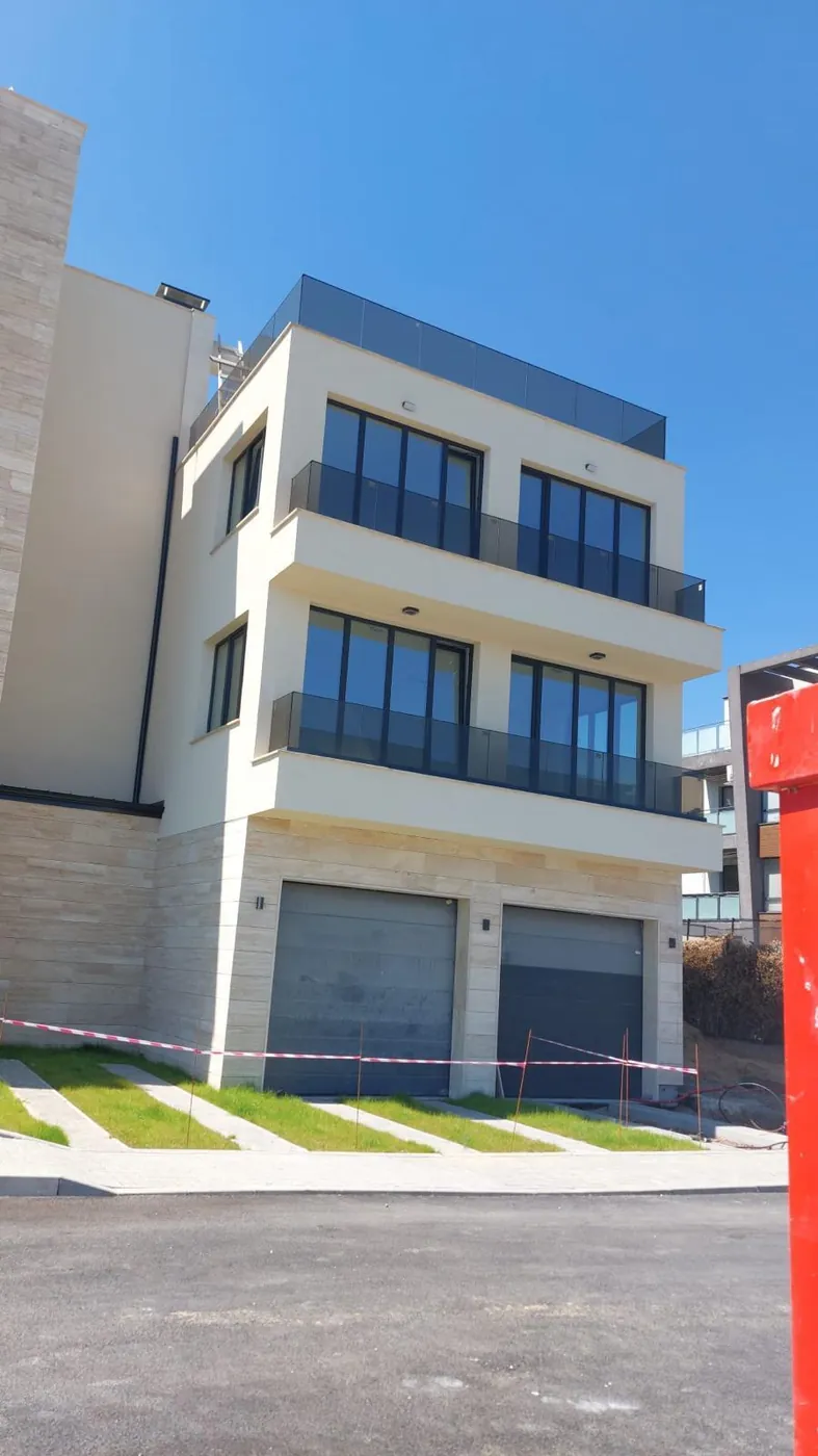 Nieuwbouw villa door PersianTop