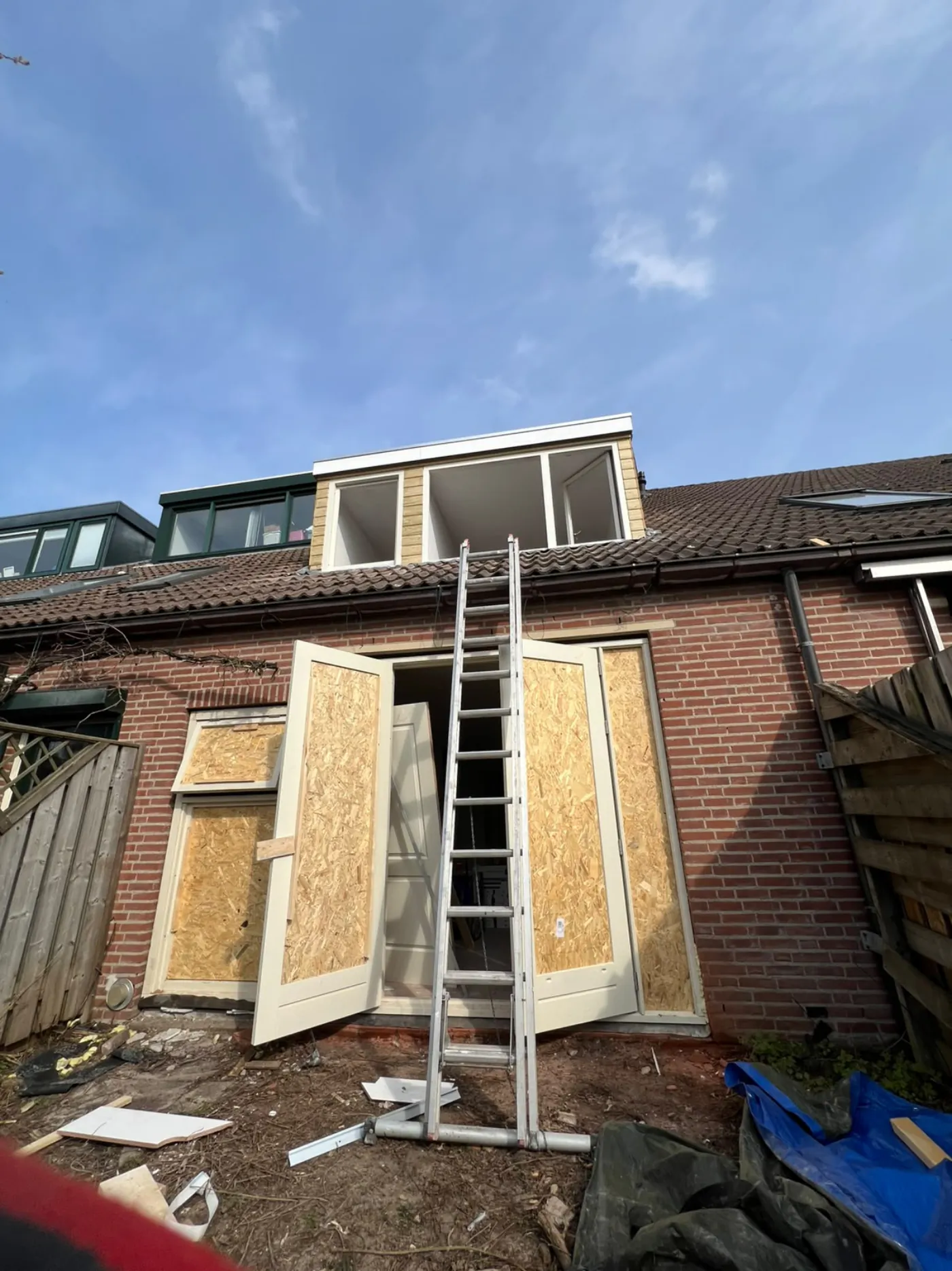 Plaatsing van een dakkapel op een woning door PersianTop